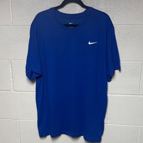 Nike Other - Nike Men's Royal Blue Short Sleeve Tee
